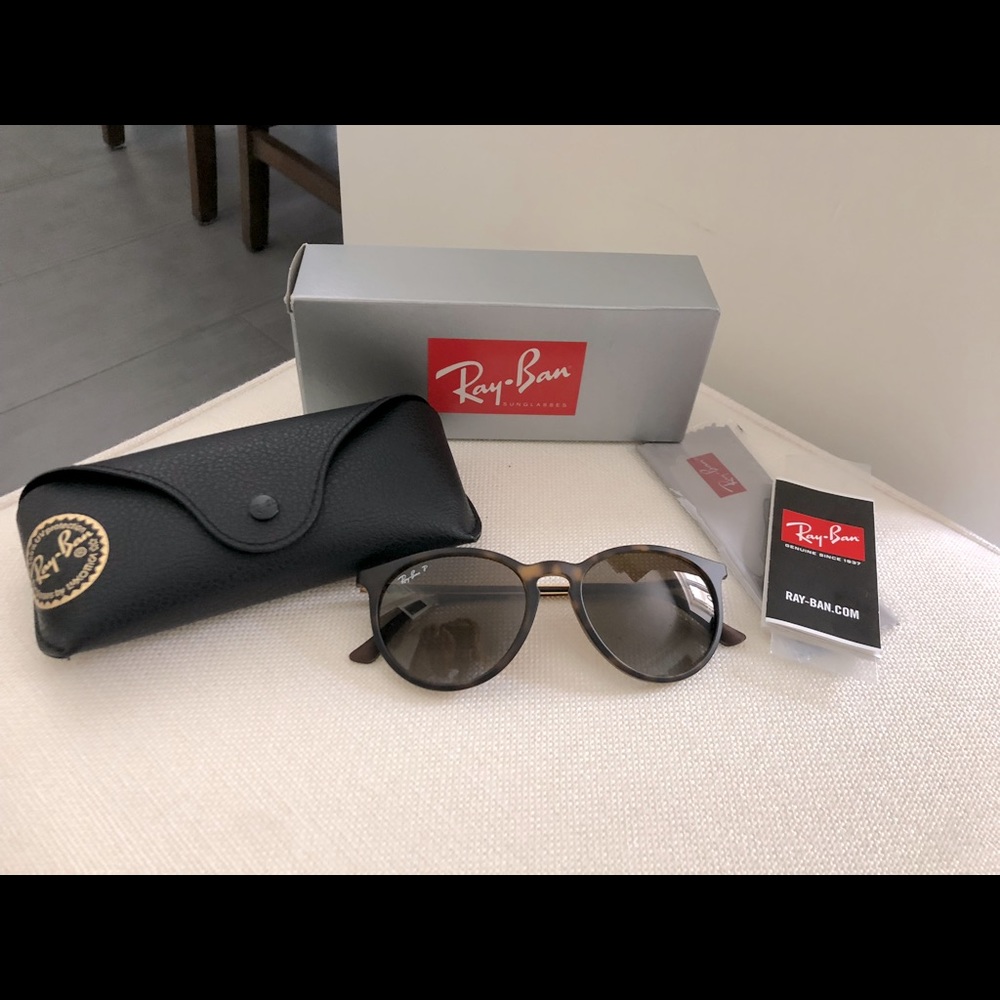 BRAND NEW Ray-Ban women’s sunglasses